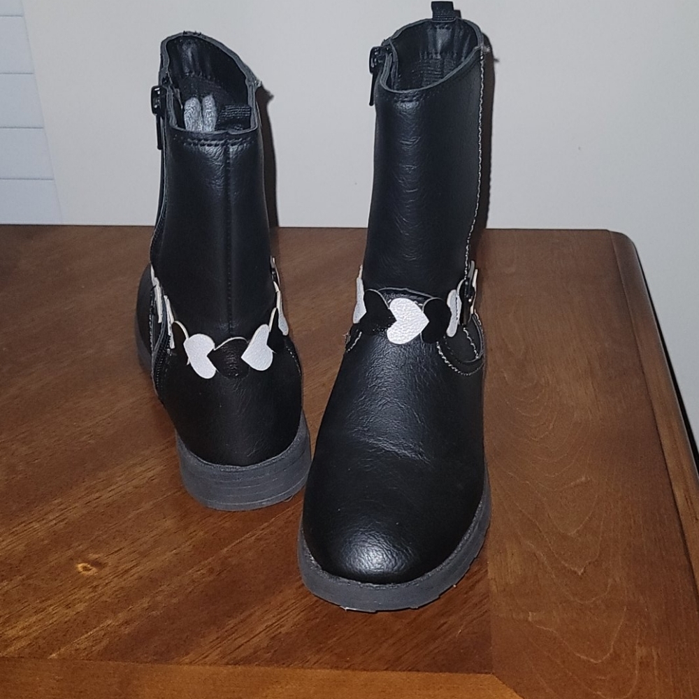 Girl boots